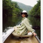 (56) Cathie Canoeing in Belize